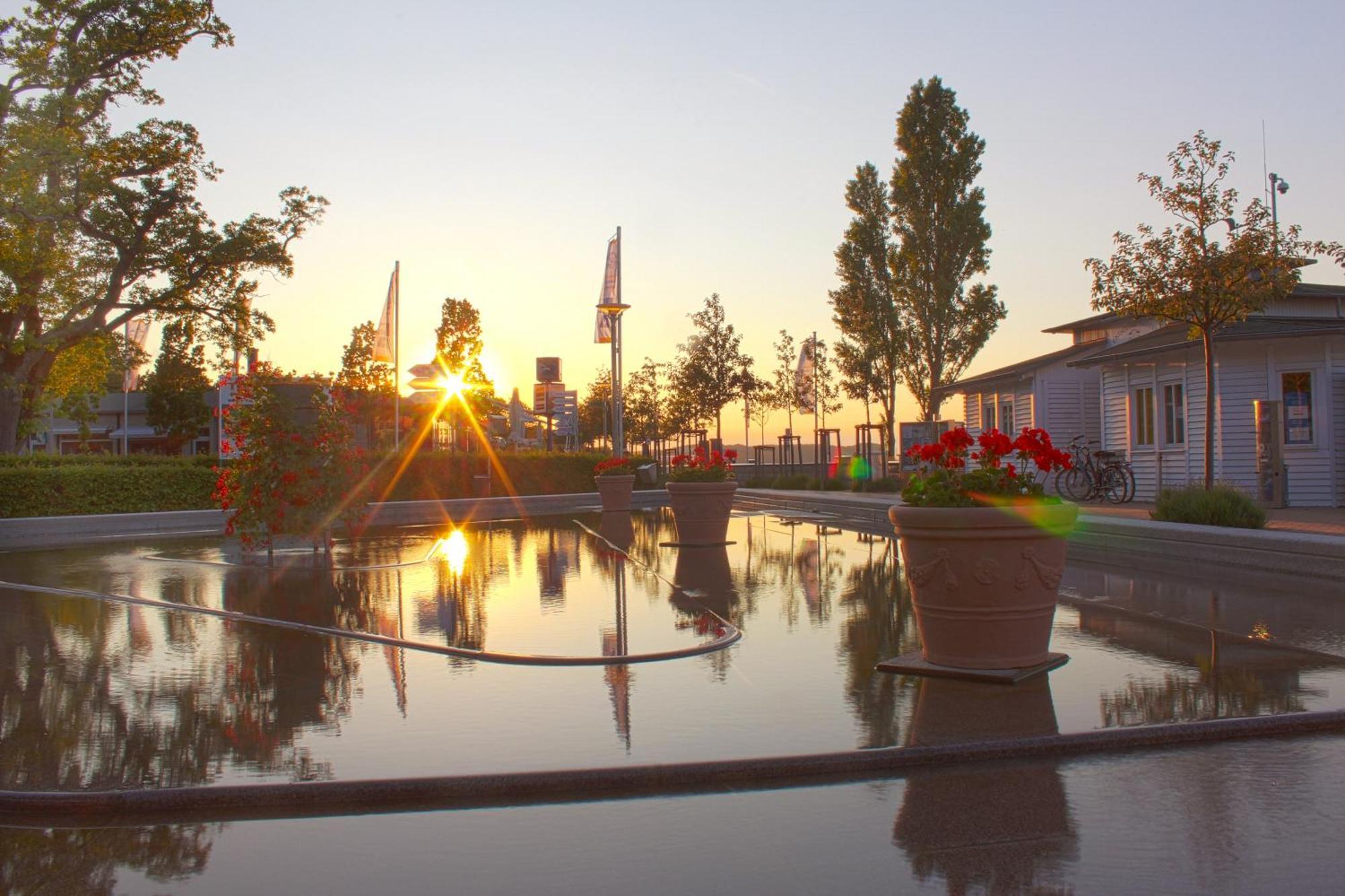 Ferienwohnung Mit Balkon, Gratis Nutzung Vom Ahoi Erlebnisbad Und Sauna In Sellin - Haus Strandeck Fewo 20 ゲーレン エクステリア 写真